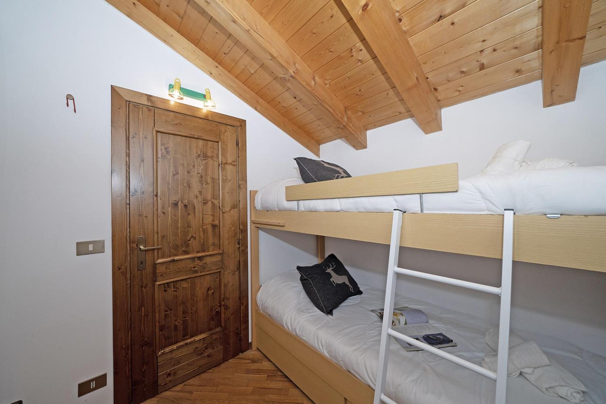 Penthouse Center Madonna Di Campiglio Vn2 Apartment Exterior photo